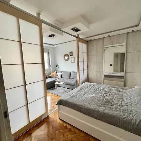 Comfortable In Hub Belgrade